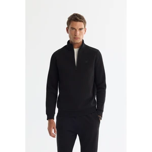 Erkek Siyah Dik Yaka Fermuarlı 3 Iplik Şardonlu Sweatshirt E001020