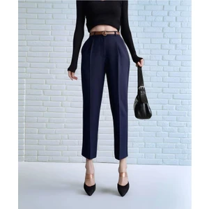 Dar paça pileli kemerli mevsimlik kumaş kadın pantolon