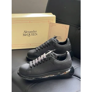 Alexander McQueen  Deri Klasik Erkek Ayakkabısı Alexander Mcqueen 1.. Kalite