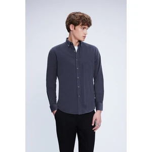 Gri Slim Fit 100% Pamuklu Düğmeli Yaka Uzun Kollu Klasik Gömlek