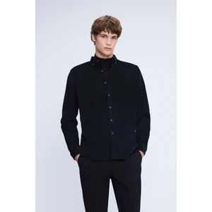 Siyah Slim Fit 100% Pamuklu Düğmeli Yaka Uzun Kollu Klasik Gömlek