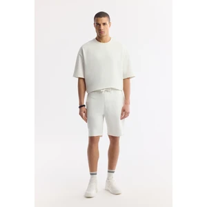 Avva Erkek Beyaz Beli Lastikli Bağcıklı Bi-Stretch 2 İplik Örme Regular Fit Şort A51Y3611