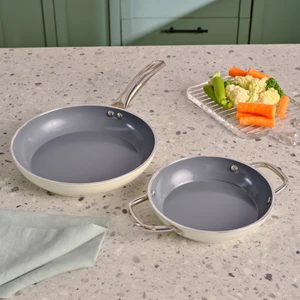 x Refika Birgül Swiss Crystal Metal Kulplu Tava Sahan Set Creamy