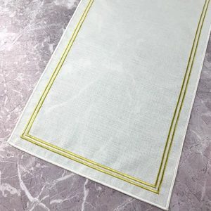 Beyaz Renkli Simli Gold Çift Çizgi Nakışlı 40 x 110  cm  Keten Efektli Runner