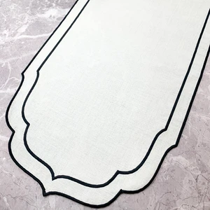 Siyah Renkli Çift Sargı Nakışlı 40 x 140  cm  Keten Efektli Runner