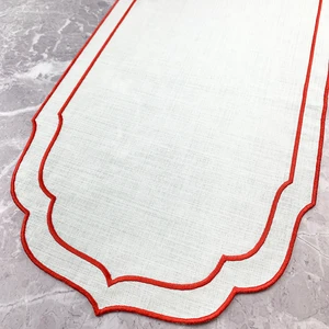 Kırmızı Renkli Çift Sargı Nakışlı 40 x 140  cm  Keten Efektli Runner