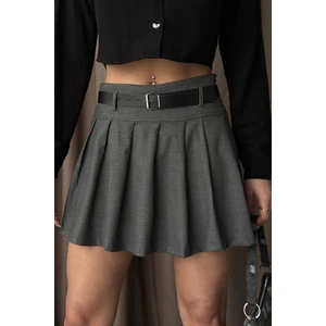 Kadın Piliseli Kemerli Mini Şortlu Etek