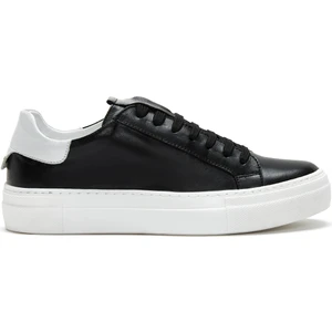 Kadın Siyah Bağcıklı Deri Sneaker 25SFD290518