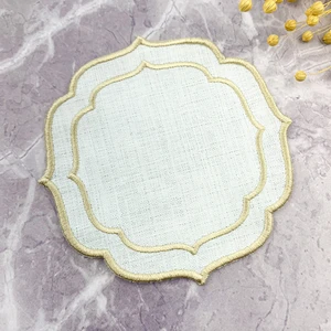 Krem Bej Renkli Çift Sargı Nakışlı Kokteyl Peçetesi