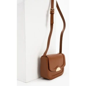 Daj Company Kadın Klasik Görünümlü Gold Tokalı Zamansız Ayarlanabilir Çapraz Askılı Çanta