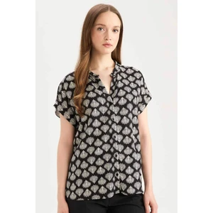 Regular Fit Apaş Yaka Desenli Kısa Kollu Gömlek I6173AZ25SM
