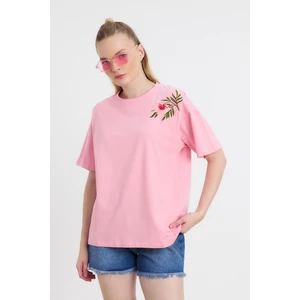 2150-21 Çiçek Nakışlı Tişört Pembe