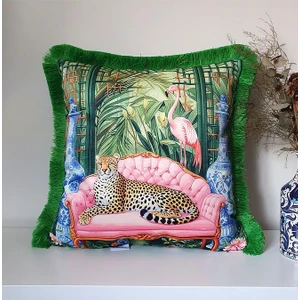 Elegant Ev Kedisi Çita Tasarımlı Kadife Kırlent Kılıfı Saçak Detaylı - Maksimalist Tasarım