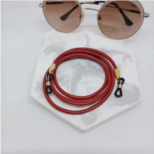 Sibelya Aksesuar Deri Tasarım Kırmızı Gözlük Askısı