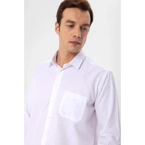 Erkek Regular Fit Armürlü Gömlek