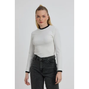 3011 Ribana Detay Uzun Kollu Bluz Ekru