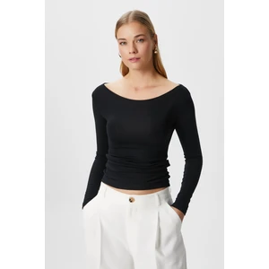 Kayık Yaka Uzun Kollu Siyah Soft Top / Bluz