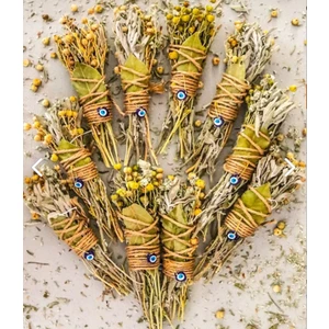 Aktar Gökhanefendi 10 Adet Nazar Bereket ve Arınma Için Doğal Demet Tütsü Nazar Boncuklu Defne Adaçayı Üzerlik Otu