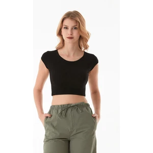 Basic Bisiklet Yaka Crop Tişört