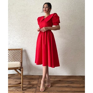 Kırmızı Büyük Yakalı Kloş Poplin Elbise