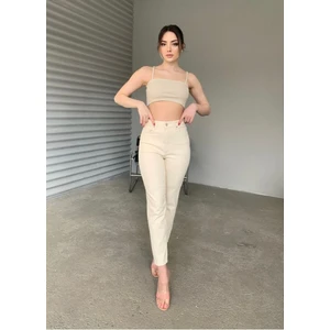 Monera Kadın Bej Sade Mom Jean Pantolon 2024