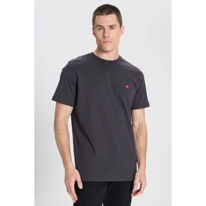 Relaxed Fit Small Logo Siyah Erkek Kısa Kol T-Shirt
