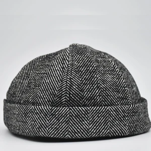 Kısa Yünlü Bere Desenli Hipster Docker Şapka