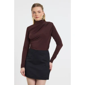 20059 Büzgü Detay Sandy Bluz Acı Kahve