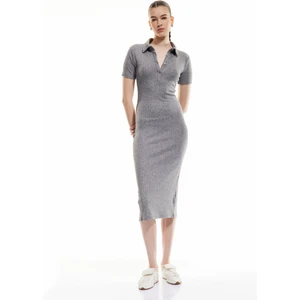 Viskon Slim Fit Kısa Kollu Midi Polo Yaka Kalem Elbise