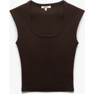 Slim Fit Pamuklu Kolsuz U Yaka Basic Crop Body