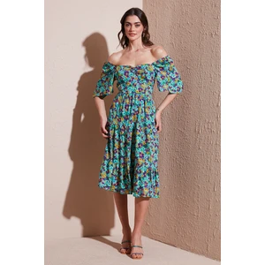 Desenli Oversize Fit Carmen Yaka Büzgü Detaylı Midi Boy Elbise Bayan Elbise 67810557
