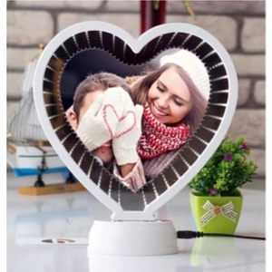 Hediyelik Kalp Şeklinde Çerçeveli Fotoğraflı Sihirli Beyaz Ayna Makyaj Aynası Masa Aynası