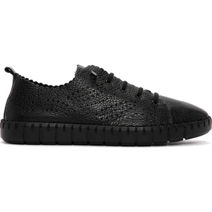 Kadın Siyah Bağcıklı Desenli Deri Comfort Sneaker 25SFD5006FT