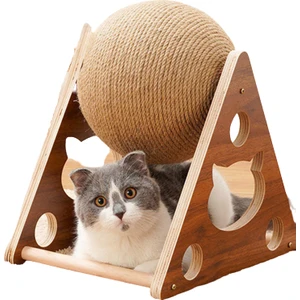 Üçgen Toplu Kedi Tırmalaması NR-0046 (Top : 20CM)