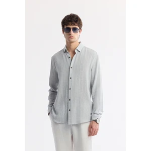 Avva Erkek Mavi Alttan Britli Yaka %100 Pamuk Comfort Fit Gömlek A51Y2024