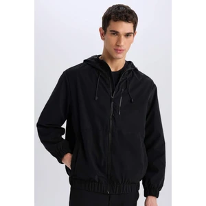 Su İtici Regular Fit Kapüşonlu Fermuarlı Cepli Mevsimlik Baharlık Yağmurluk Mont D7883AX25SP