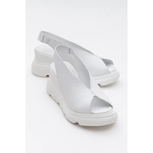 Sam Beyaz Cilt  Deri Kadın Dolgu Topuk Sandalet