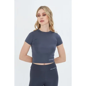 Lesa Wear Soft Touch Bedene Oturan Spor Crop T-Shirt Short Fitted