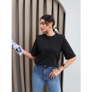 Vatkalı Kısa Kol Tshirt