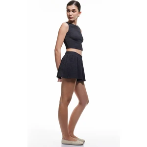 Regular Fit Beli Lastikli Dokulu Mini Şort