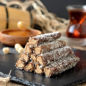 Hilal Kuruyemiş Şebinkarahisar Fındık  Ezmeli Sarma Pestil Tatlısı Hindistan Cevizli 1 kg