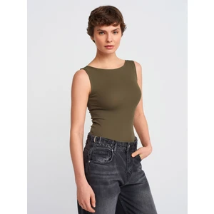 20868 Kayık Yaka Kolsuz Top-Mint