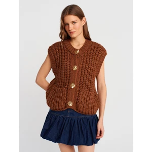 60961 Bisiklet Yaka Yumuşak Dokulu Cepli Düğmeli Triko Yelek-Karamel