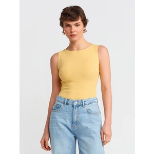 20868 Kayık Yaka Kolsuz Top-Mint