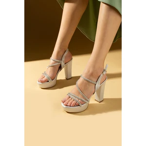 Pembe Potin Ince Bantlı Üzeri Parlak Taşlı Platform Topuklu Tokalı Kadın Ayakkabı 018-76-25SATEN