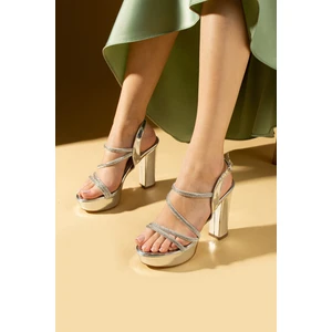 Pembe Potin Ince Bantlı Üzeri Parlak Taşlı Platform Topuklu Tokalı Kadın Ayakkabı 018-76-25