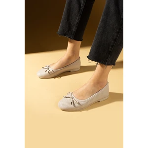 Pembe Potin Lazer Kesim Fiyonk Detaylı Rahat Taban Kadın Babet 57-34-25LAZER