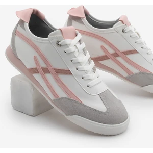 Kadın Sneaker Bağcıklı Spor Ayakkabı Fiyen