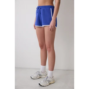 Saks Mavi Lastikli Yan Şeritli Retro Şort