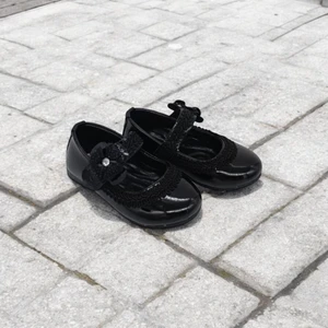 Kız Çocuk Siyah Günlük Babet